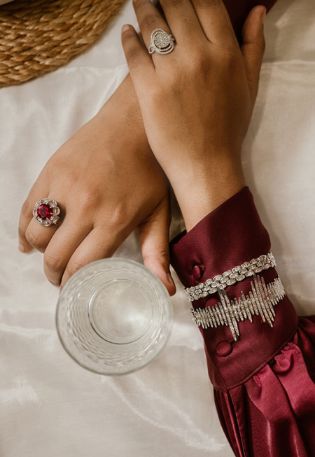COSTUME & FASHION JEWELRY