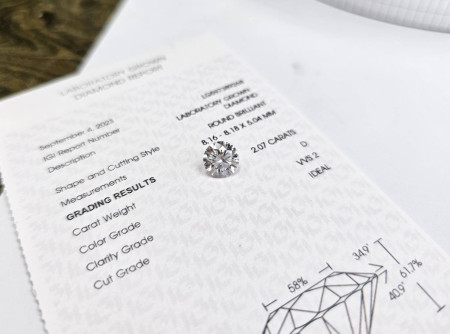 LAB-GROWN DIAMOND