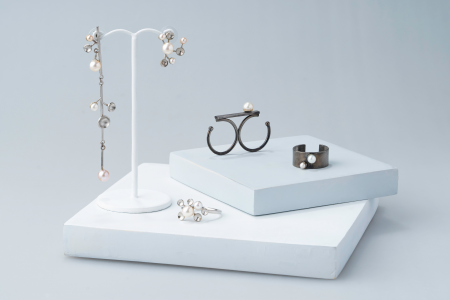 COSTUME & FASHION JEWELRY